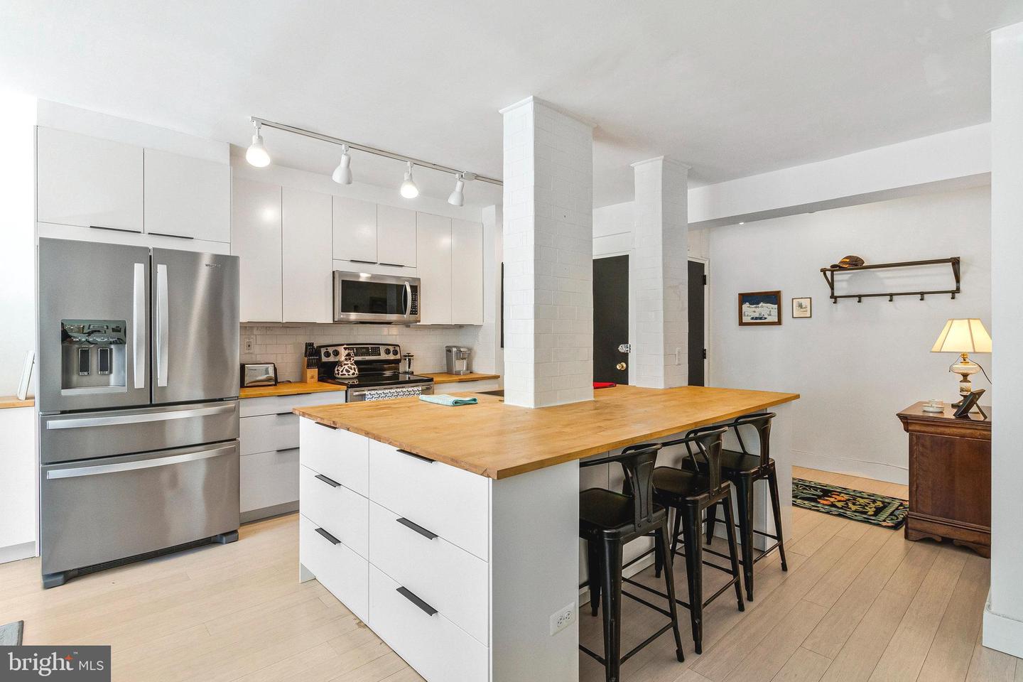 4301 MASSACHUSETTS AVE NW #A212, WASHINGTON, District Of Columbia 20016, 2 Bedrooms Bedrooms, ,2 BathroomsBathrooms,Residential,For sale,4301 MASSACHUSETTS AVE NW #A212,DCDC2207152 MLS # DCDC2207152