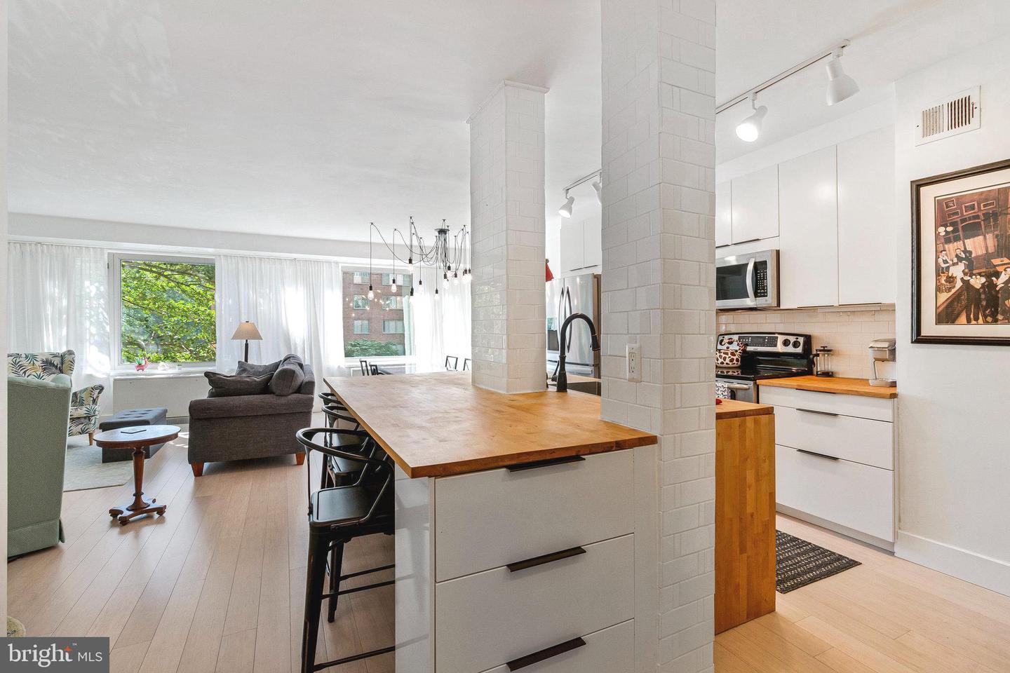 4301 MASSACHUSETTS AVE NW #A212, WASHINGTON, District Of Columbia 20016, 2 Bedrooms Bedrooms, ,2 BathroomsBathrooms,Residential,For sale,4301 MASSACHUSETTS AVE NW #A212,DCDC2207152 MLS # DCDC2207152