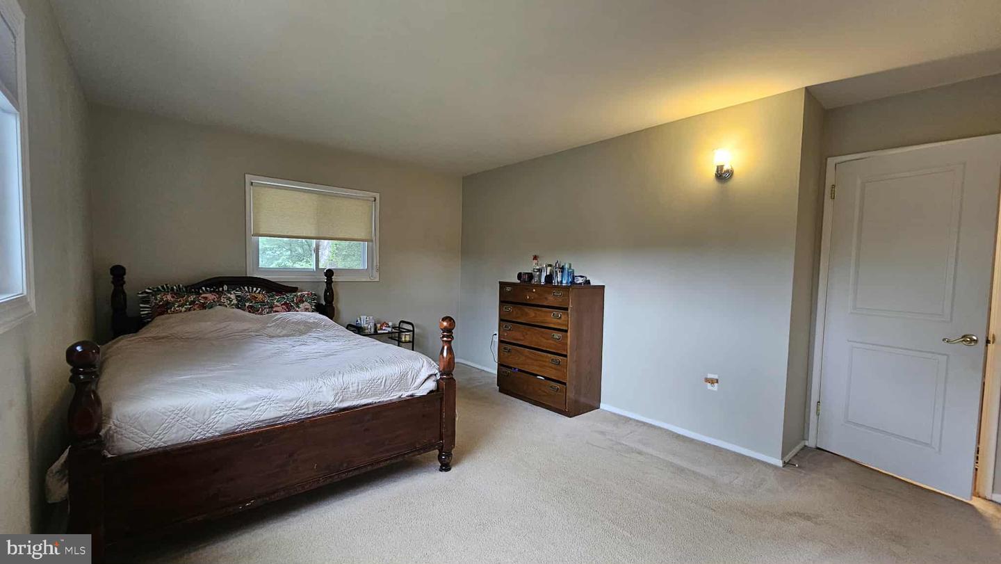 4753 POMPONIO PL, ANNANDALE, Virginia 22003, 4 Bedrooms Bedrooms, ,3 BathroomsBathrooms,Residential,For sale,4753 POMPONIO PL,VAFX2249470 MLS # VAFX2249470