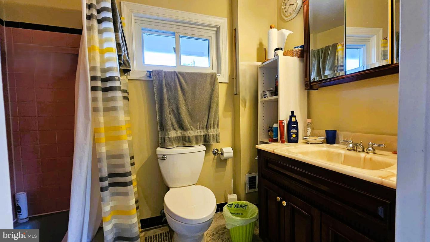4753 POMPONIO PL, ANNANDALE, Virginia 22003, 4 Bedrooms Bedrooms, ,3 BathroomsBathrooms,Residential,For sale,4753 POMPONIO PL,VAFX2249470 MLS # VAFX2249470