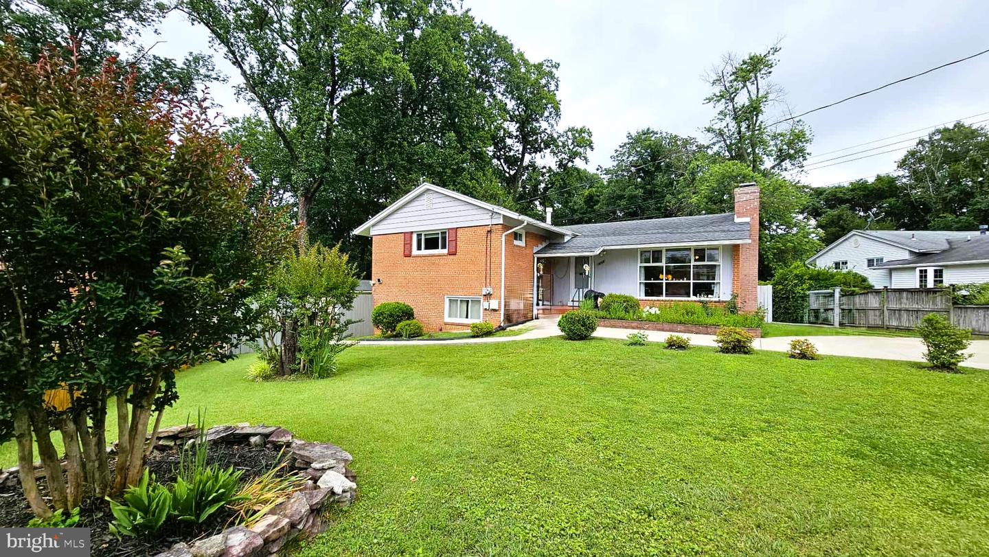4753 POMPONIO PL, ANNANDALE, Virginia 22003, 4 Bedrooms Bedrooms, ,3 BathroomsBathrooms,Residential,For sale,4753 POMPONIO PL,VAFX2249470 MLS # VAFX2249470