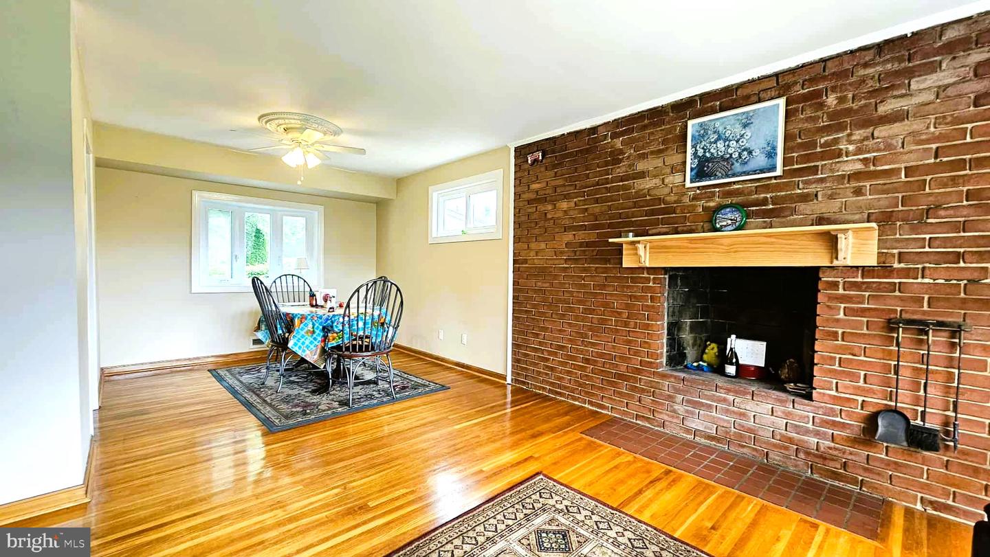 4753 POMPONIO PL, ANNANDALE, Virginia 22003, 4 Bedrooms Bedrooms, ,3 BathroomsBathrooms,Residential,For sale,4753 POMPONIO PL,VAFX2249470 MLS # VAFX2249470