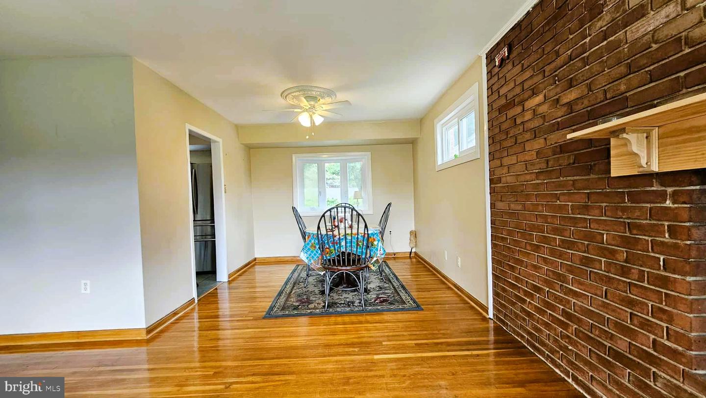 4753 POMPONIO PL, ANNANDALE, Virginia 22003, 4 Bedrooms Bedrooms, ,3 BathroomsBathrooms,Residential,For sale,4753 POMPONIO PL,VAFX2249470 MLS # VAFX2249470