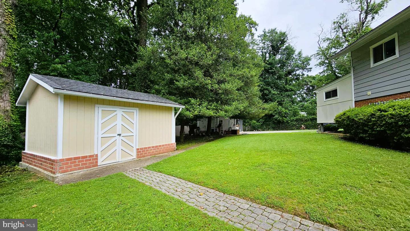 4753 POMPONIO PL, ANNANDALE, Virginia 22003, 4 Bedrooms Bedrooms, ,3 BathroomsBathrooms,Residential,For sale,4753 POMPONIO PL,VAFX2249470 MLS # VAFX2249470