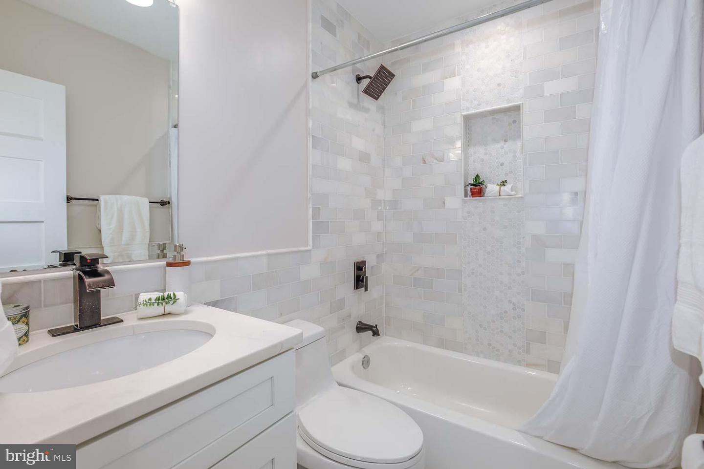 5014 9TH ST NW, WASHINGTON, District Of Columbia 20011, 5 Bedrooms Bedrooms, ,3 BathroomsBathrooms,Residential,For sale,5014 9TH ST NW,DCDC2207122 MLS # DCDC2207122