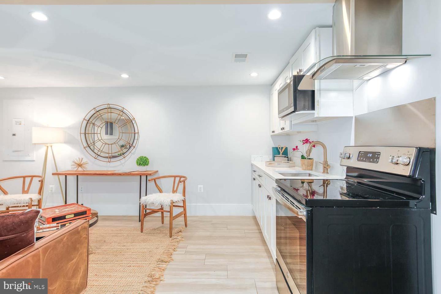 5014 9TH ST NW, WASHINGTON, District Of Columbia 20011, 5 Bedrooms Bedrooms, ,3 BathroomsBathrooms,Residential,For sale,5014 9TH ST NW,DCDC2207122 MLS # DCDC2207122