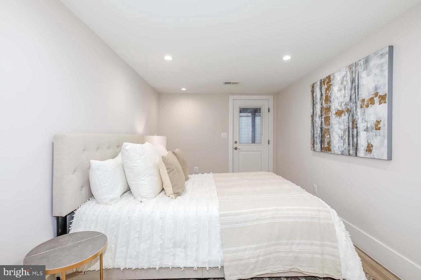 5014 9TH ST NW, WASHINGTON, District Of Columbia 20011, 5 Bedrooms Bedrooms, ,3 BathroomsBathrooms,Residential,For sale,5014 9TH ST NW,DCDC2207122 MLS # DCDC2207122