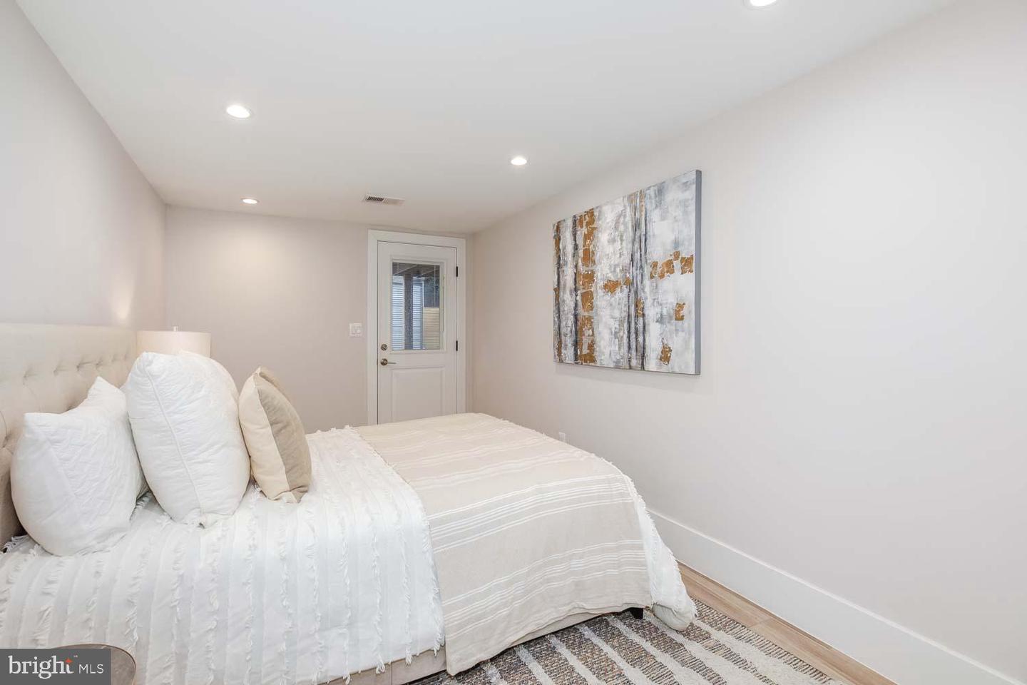 5014 9TH ST NW, WASHINGTON, District Of Columbia 20011, 5 Bedrooms Bedrooms, ,3 BathroomsBathrooms,Residential,For sale,5014 9TH ST NW,DCDC2207122 MLS # DCDC2207122
