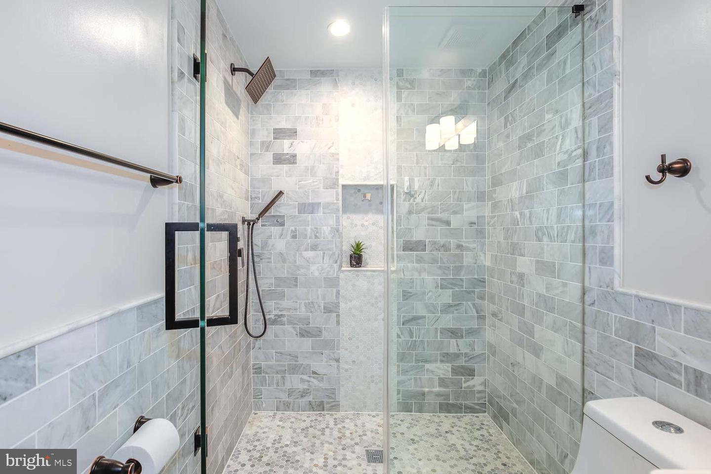 5014 9TH ST NW, WASHINGTON, District Of Columbia 20011, 5 Bedrooms Bedrooms, ,3 BathroomsBathrooms,Residential,For sale,5014 9TH ST NW,DCDC2207122 MLS # DCDC2207122