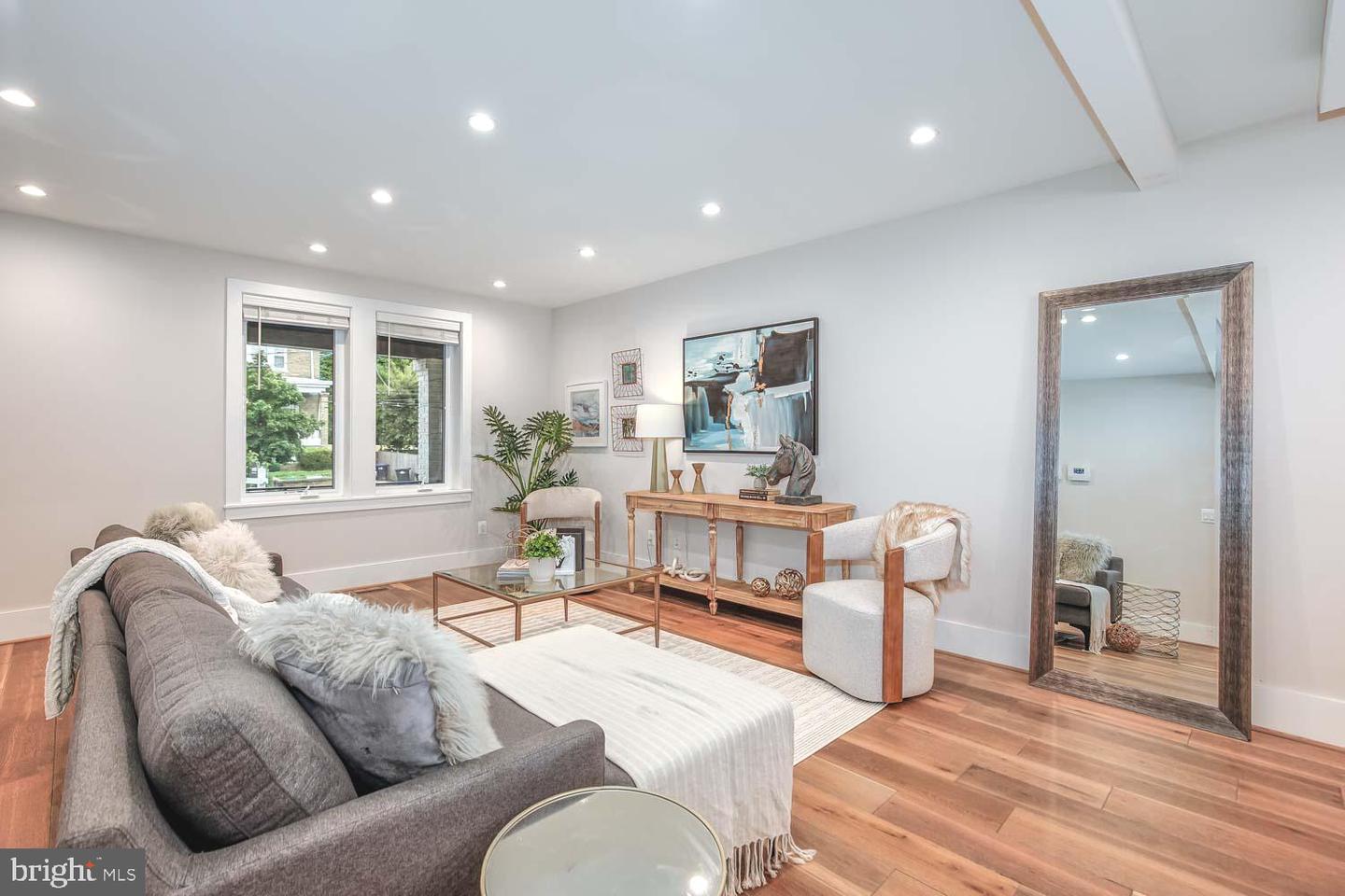 5014 9TH ST NW, WASHINGTON, District Of Columbia 20011, 5 Bedrooms Bedrooms, ,3 BathroomsBathrooms,Residential,For sale,5014 9TH ST NW,DCDC2207122 MLS # DCDC2207122