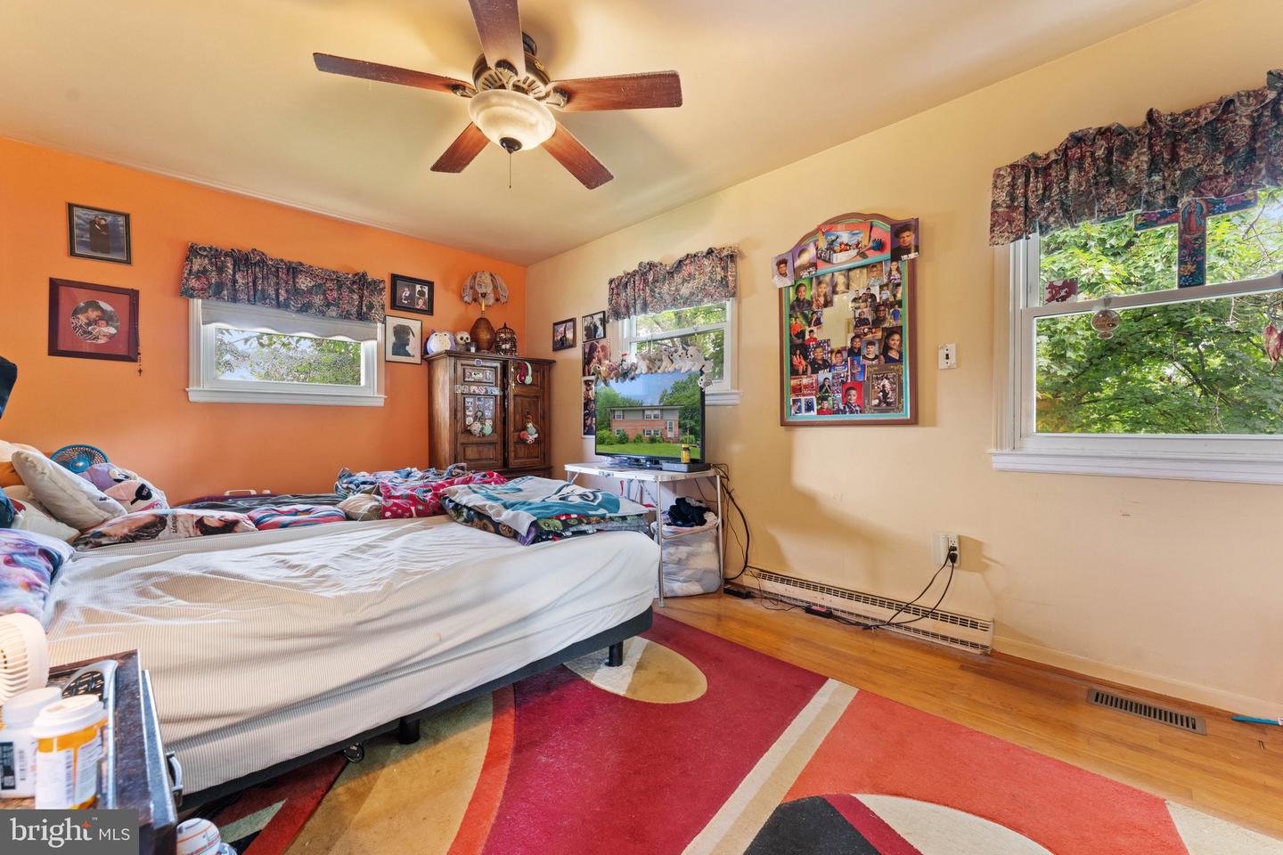 1006 S IRONWOOD RD, STERLING, Virginia 20164, 3 Bedrooms Bedrooms, ,1 BathroomBathrooms,Residential,For sale,1006 S IRONWOOD RD,VALO2100268 MLS # VALO2100268