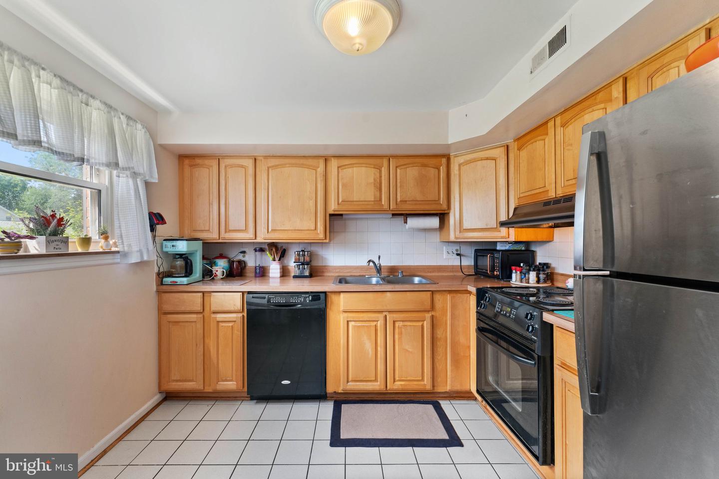 1006 S IRONWOOD RD, STERLING, Virginia 20164, 3 Bedrooms Bedrooms, ,1 BathroomBathrooms,Residential,For sale,1006 S IRONWOOD RD,VALO2100268 MLS # VALO2100268