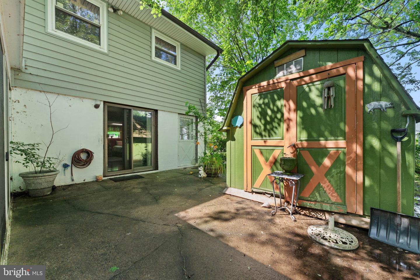 1006 S IRONWOOD RD, STERLING, Virginia 20164, 3 Bedrooms Bedrooms, ,1 BathroomBathrooms,Residential,For sale,1006 S IRONWOOD RD,VALO2100268 MLS # VALO2100268