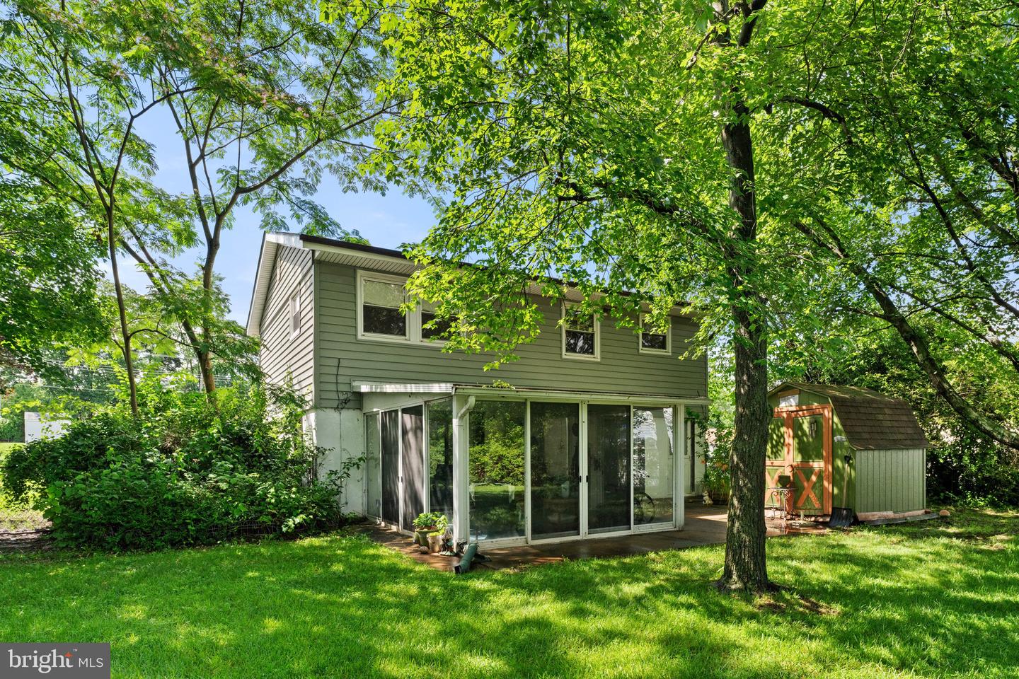 1006 S IRONWOOD RD, STERLING, Virginia 20164, 3 Bedrooms Bedrooms, ,1 BathroomBathrooms,Residential,For sale,1006 S IRONWOOD RD,VALO2100268 MLS # VALO2100268