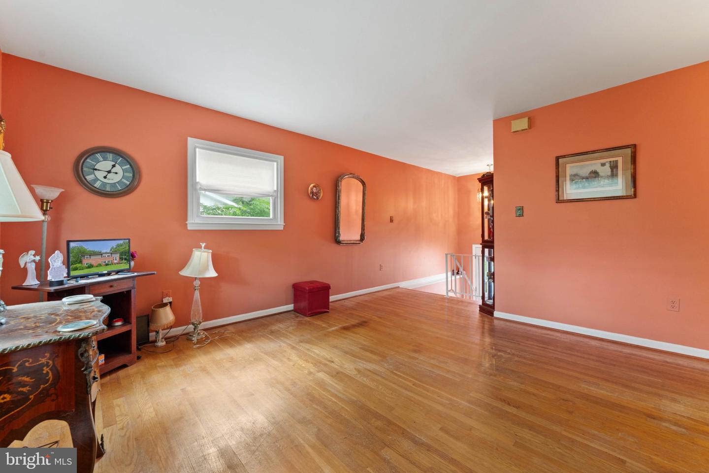 1006 S IRONWOOD RD, STERLING, Virginia 20164, 3 Bedrooms Bedrooms, ,1 BathroomBathrooms,Residential,For sale,1006 S IRONWOOD RD,VALO2100268 MLS # VALO2100268