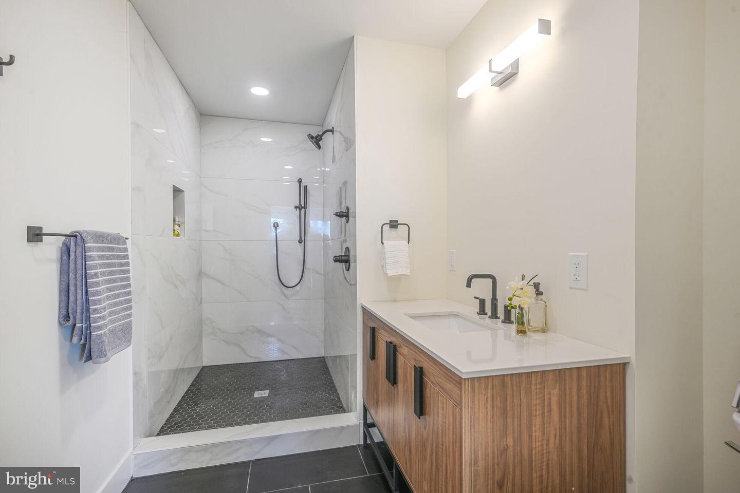 3552 WARDER ST NW #2, WASHINGTON, District Of Columbia 20010, 3 Bedrooms Bedrooms, ,2 BathroomsBathrooms,Residential,For sale,3552 WARDER ST NW #2,DCDC2207276 MLS # DCDC2207276
