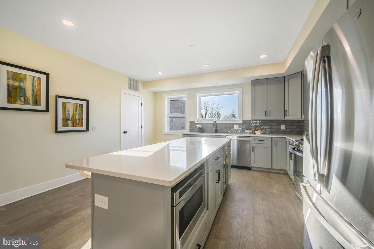 3552 WARDER ST NW #2, WASHINGTON, District Of Columbia 20010, 3 Bedrooms Bedrooms, ,2 BathroomsBathrooms,Residential,For sale,3552 WARDER ST NW #2,DCDC2207276 MLS # DCDC2207276