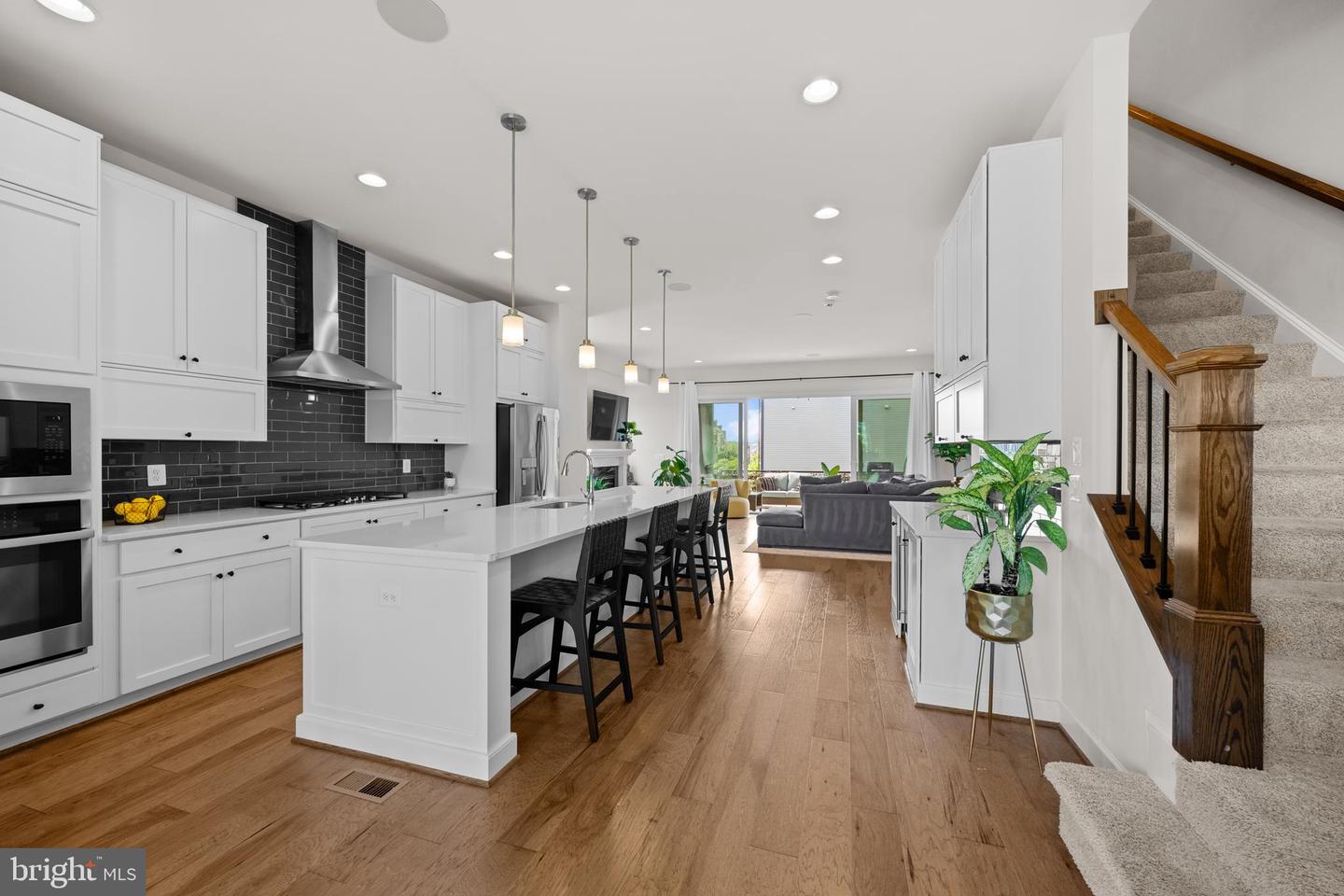 20305 SAVIN HILL DR, ASHBURN, Virginia 20147, 4 Bedrooms Bedrooms, ,3 BathroomsBathrooms,Residential,For sale,20305 SAVIN HILL DR,VALO2100284 MLS # VALO2100284