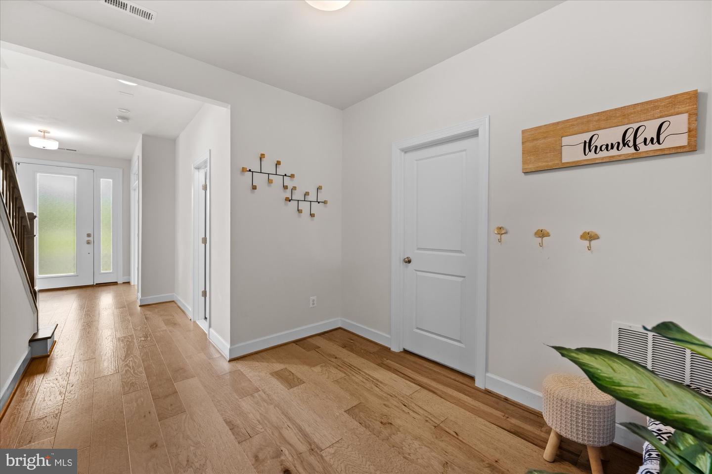 20305 SAVIN HILL DR, ASHBURN, Virginia 20147, 4 Bedrooms Bedrooms, ,3 BathroomsBathrooms,Residential,For sale,20305 SAVIN HILL DR,VALO2100284 MLS # VALO2100284