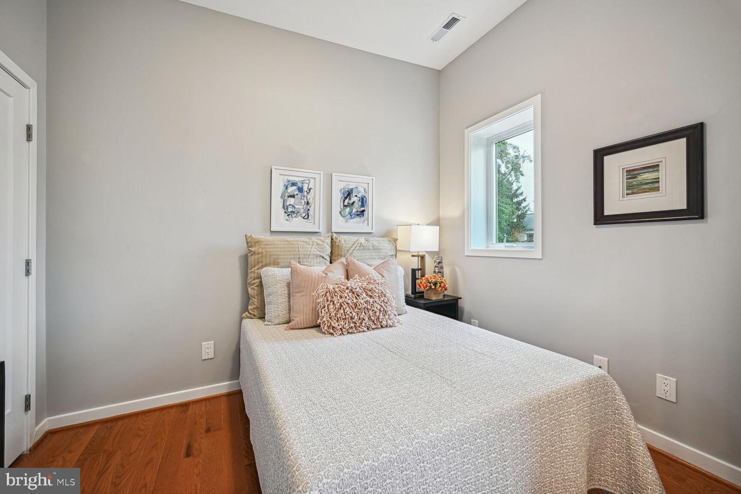 3552 WARDER ST NW #1, WASHINGTON, District Of Columbia 20010, 3 Bedrooms Bedrooms, ,2 BathroomsBathrooms,Residential,For sale,3552 WARDER ST NW #1,DCDC2207286 MLS # DCDC2207286