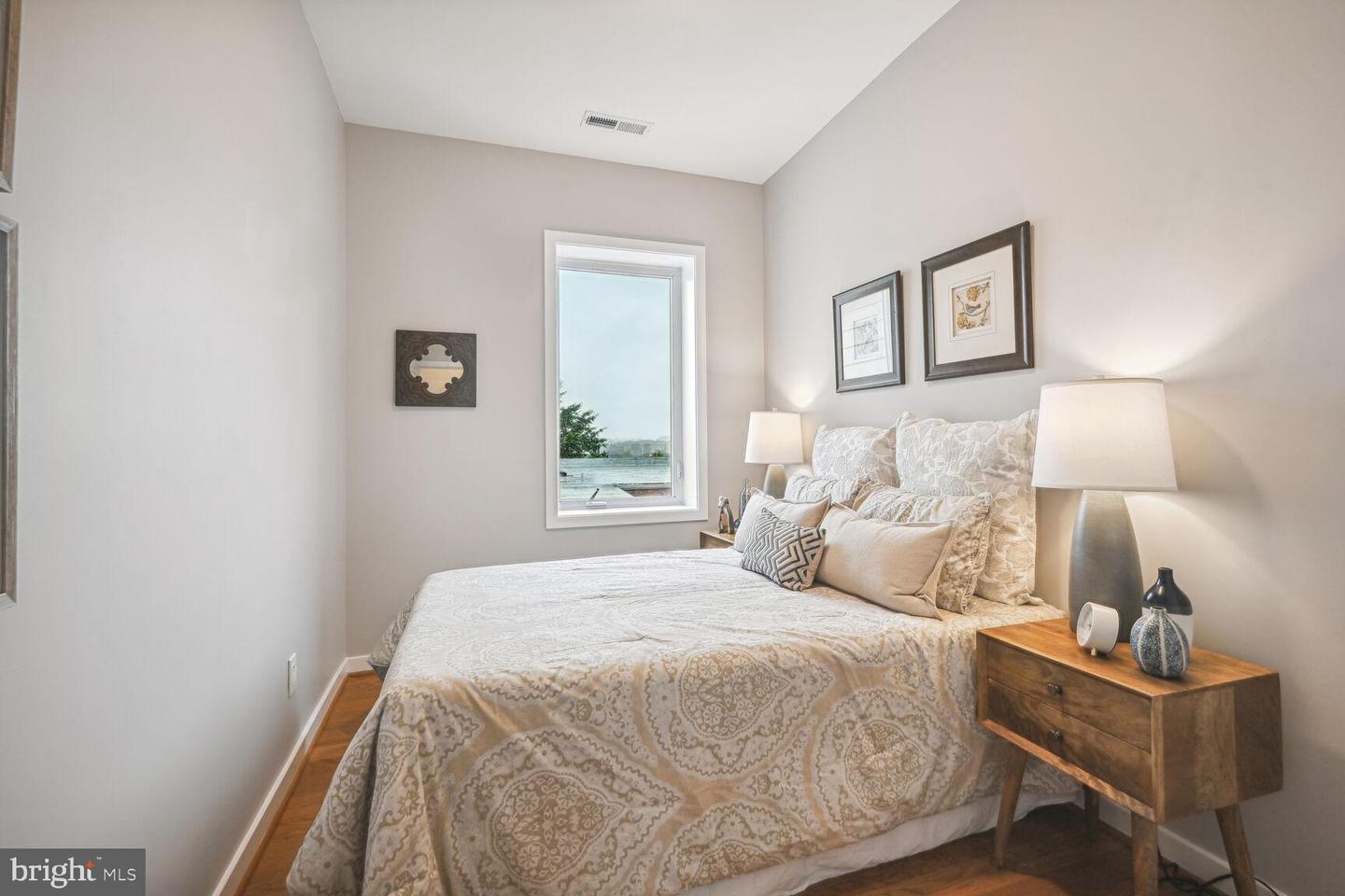 3552 WARDER ST NW #1, WASHINGTON, District Of Columbia 20010, 3 Bedrooms Bedrooms, ,2 BathroomsBathrooms,Residential,For sale,3552 WARDER ST NW #1,DCDC2207286 MLS # DCDC2207286