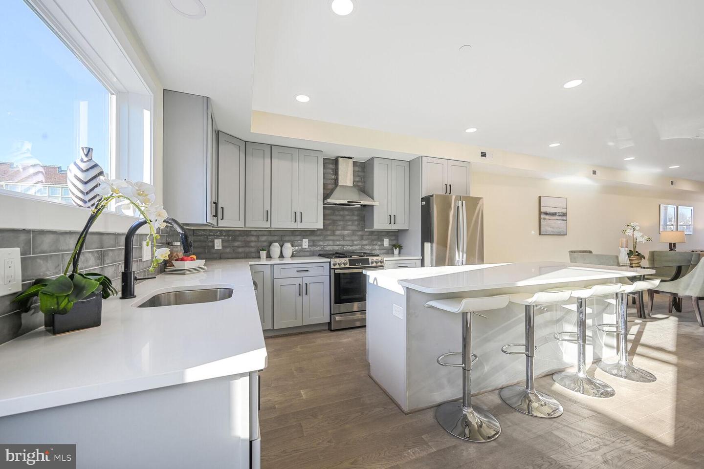 3552 WARDER ST NW #1, WASHINGTON, District Of Columbia 20010, 3 Bedrooms Bedrooms, ,2 BathroomsBathrooms,Residential,For sale,3552 WARDER ST NW #1,DCDC2207286 MLS # DCDC2207286