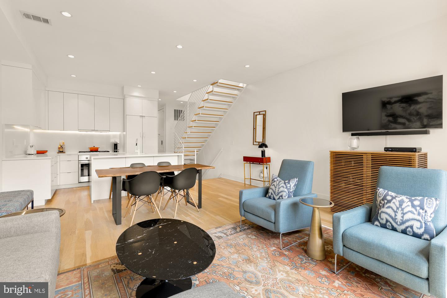 930 FRENCH ST NW #2, WASHINGTON, District Of Columbia 20001, 3 Bedrooms Bedrooms, ,2 BathroomsBathrooms,Residential,For sale,930 FRENCH ST NW #2,DCDC2207292 MLS # DCDC2207292