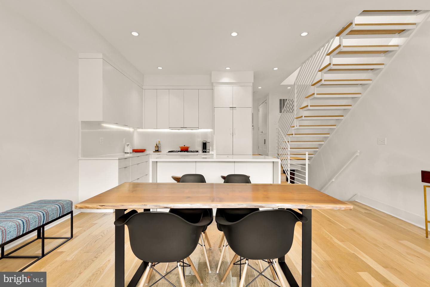 930 FRENCH ST NW #2, WASHINGTON, District Of Columbia 20001, 3 Bedrooms Bedrooms, ,2 BathroomsBathrooms,Residential,For sale,930 FRENCH ST NW #2,DCDC2207292 MLS # DCDC2207292