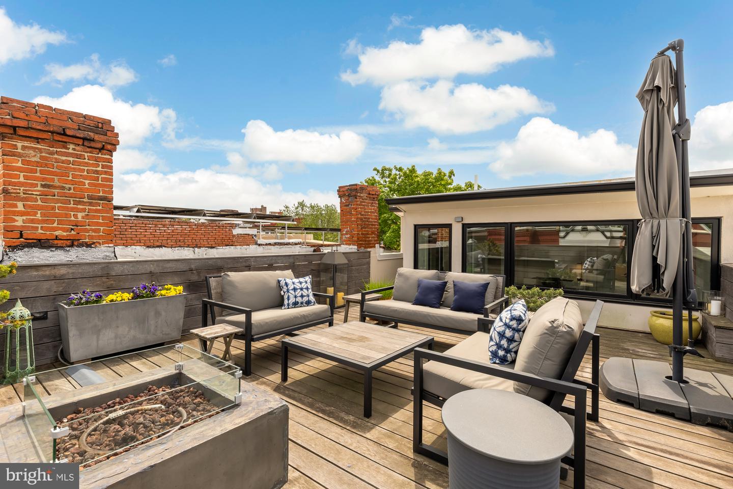 930 FRENCH ST NW #2, WASHINGTON, District Of Columbia 20001, 3 Bedrooms Bedrooms, ,2 BathroomsBathrooms,Residential,For sale,930 FRENCH ST NW #2,DCDC2207292 MLS # DCDC2207292
