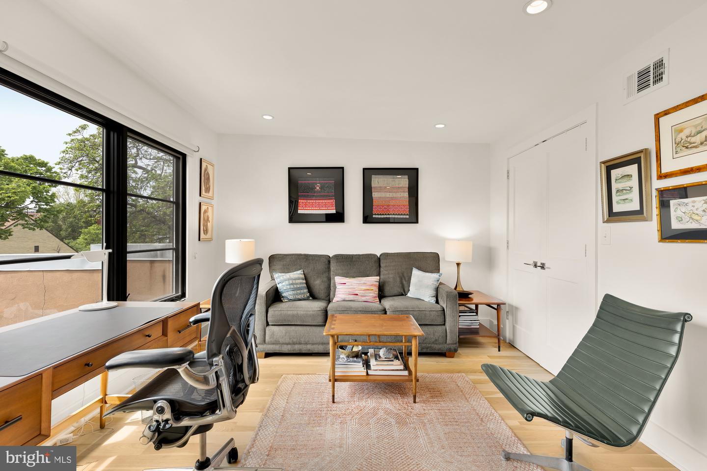 930 FRENCH ST NW #2, WASHINGTON, District Of Columbia 20001, 3 Bedrooms Bedrooms, ,2 BathroomsBathrooms,Residential,For sale,930 FRENCH ST NW #2,DCDC2207292 MLS # DCDC2207292