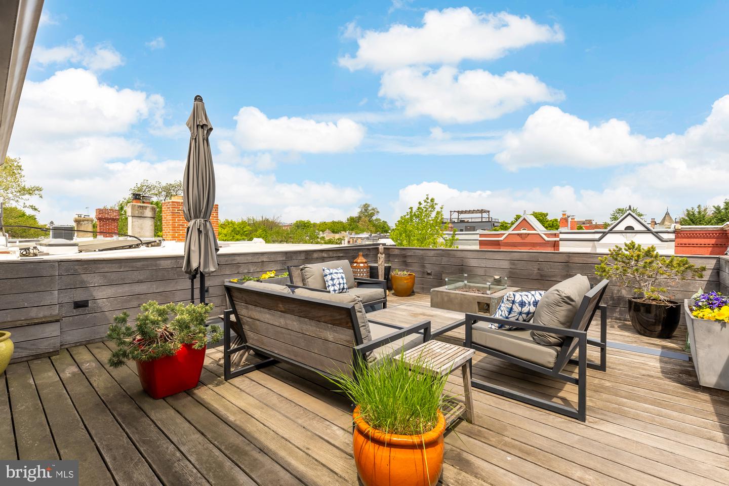 930 FRENCH ST NW #2, WASHINGTON, District Of Columbia 20001, 3 Bedrooms Bedrooms, ,2 BathroomsBathrooms,Residential,For sale,930 FRENCH ST NW #2,DCDC2207292 MLS # DCDC2207292