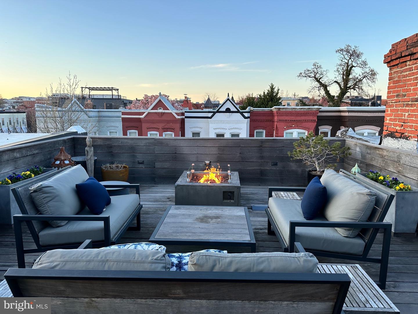 930 FRENCH ST NW #2, WASHINGTON, District Of Columbia 20001, 3 Bedrooms Bedrooms, ,2 BathroomsBathrooms,Residential,For sale,930 FRENCH ST NW #2,DCDC2207292 MLS # DCDC2207292