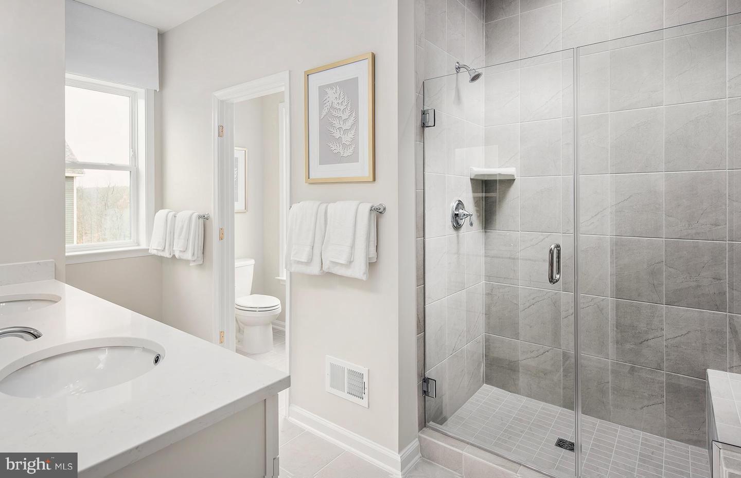 3929 WALNUT ST, FAIRFAX, Virginia 22030, 3 Bedrooms Bedrooms, ,3 BathroomsBathrooms,Residential,For sale,3929 WALNUT ST,VAFX2249890 MLS # VAFX2249890