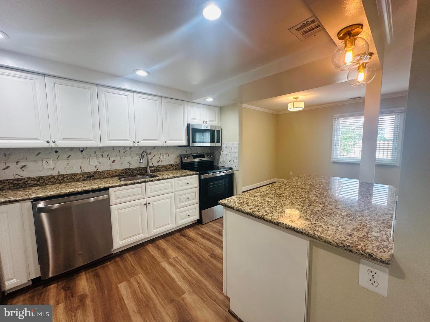 102 HAYLOFT CT, STERLING, Virginia 20164, 3 Bedrooms Bedrooms, ,2 BathroomsBathrooms,Residential,For sale,102 HAYLOFT CT,VALO2100312 MLS # VALO2100312