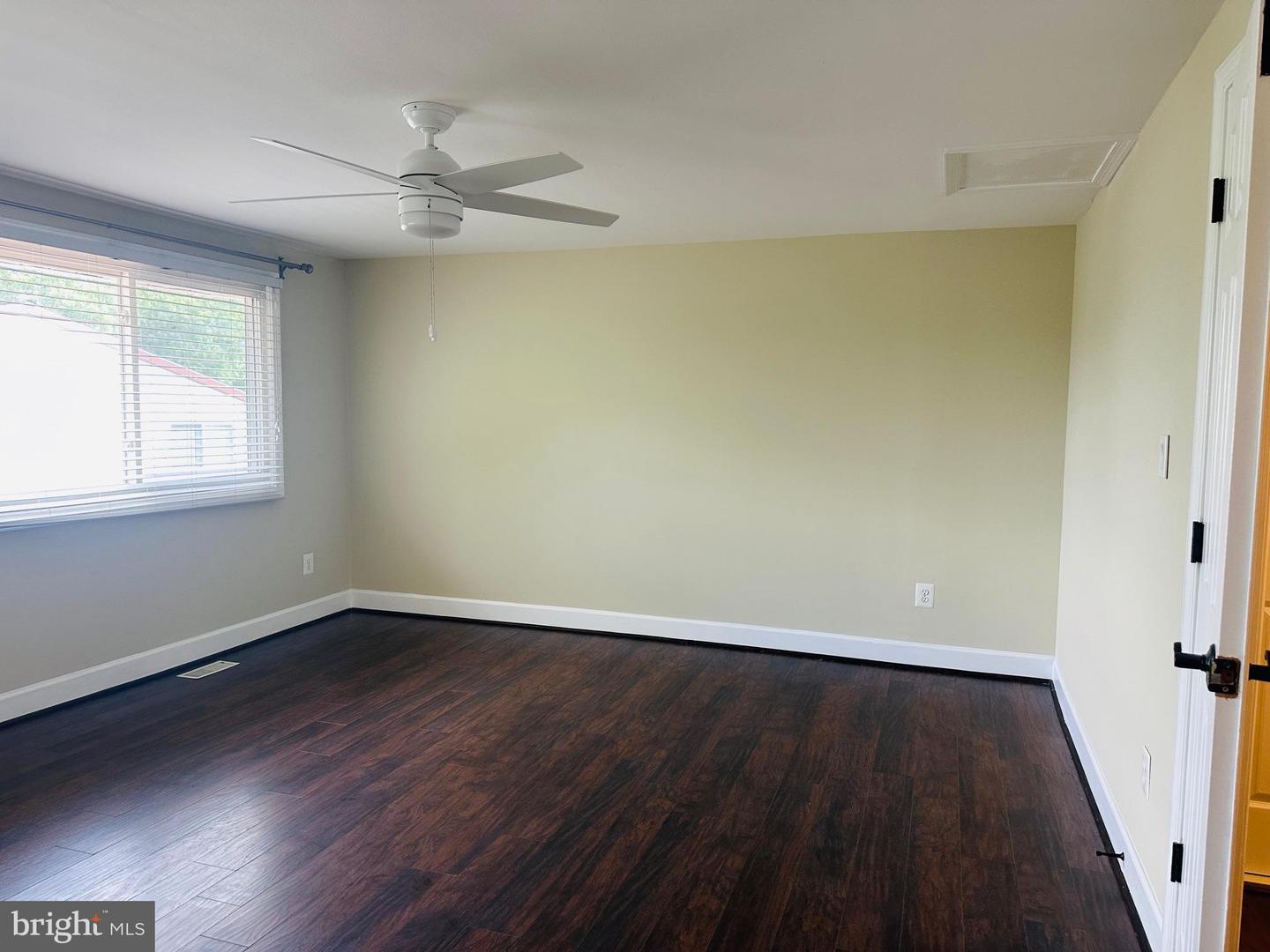 102 HAYLOFT CT, STERLING, Virginia 20164, 3 Bedrooms Bedrooms, ,2 BathroomsBathrooms,Residential,For sale,102 HAYLOFT CT,VALO2100312 MLS # VALO2100312