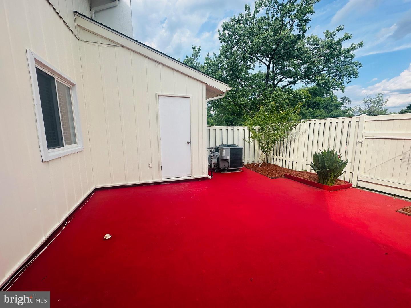 102 HAYLOFT CT, STERLING, Virginia 20164, 3 Bedrooms Bedrooms, ,2 BathroomsBathrooms,Residential,For sale,102 HAYLOFT CT,VALO2100312 MLS # VALO2100312
