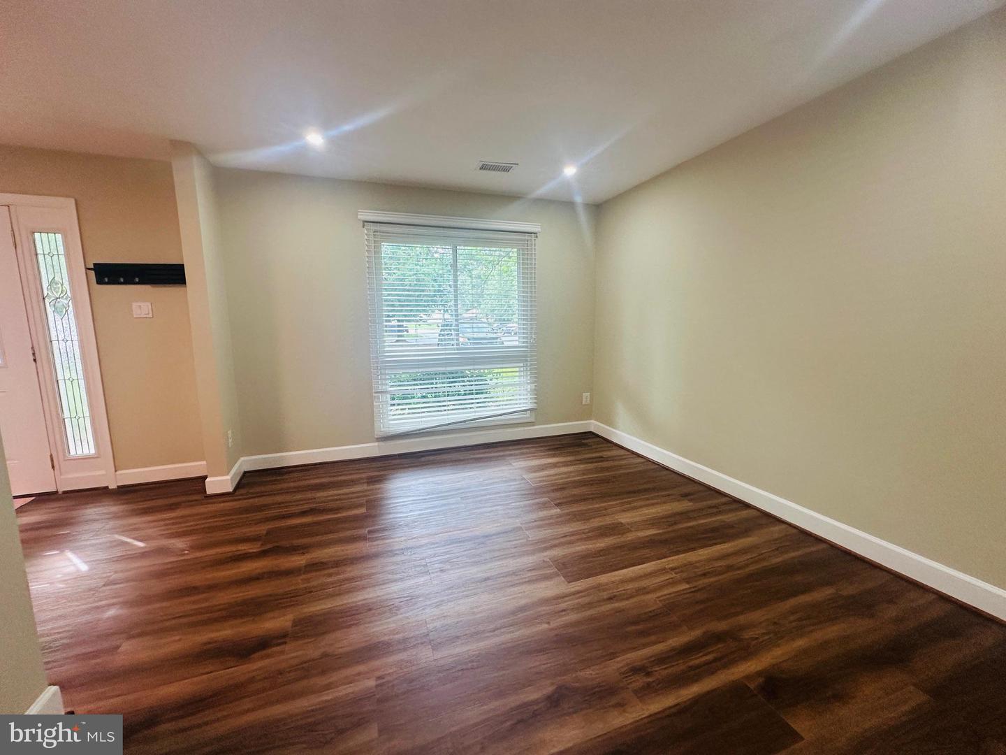 102 HAYLOFT CT, STERLING, Virginia 20164, 3 Bedrooms Bedrooms, ,2 BathroomsBathrooms,Residential,For sale,102 HAYLOFT CT,VALO2100312 MLS # VALO2100312