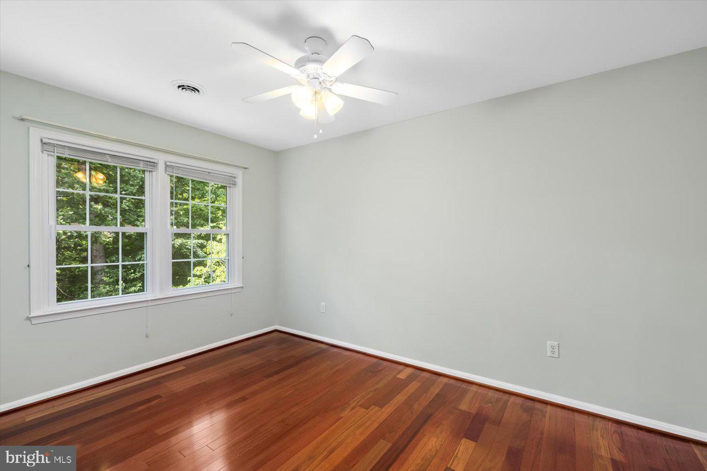 106 SCARSDALE DR, STAFFORD, Virginia 22554, 6 Bedrooms Bedrooms, ,3 BathroomsBathrooms,Residential,For sale,106 SCARSDALE DR,VAST2040124 MLS # VAST2040124