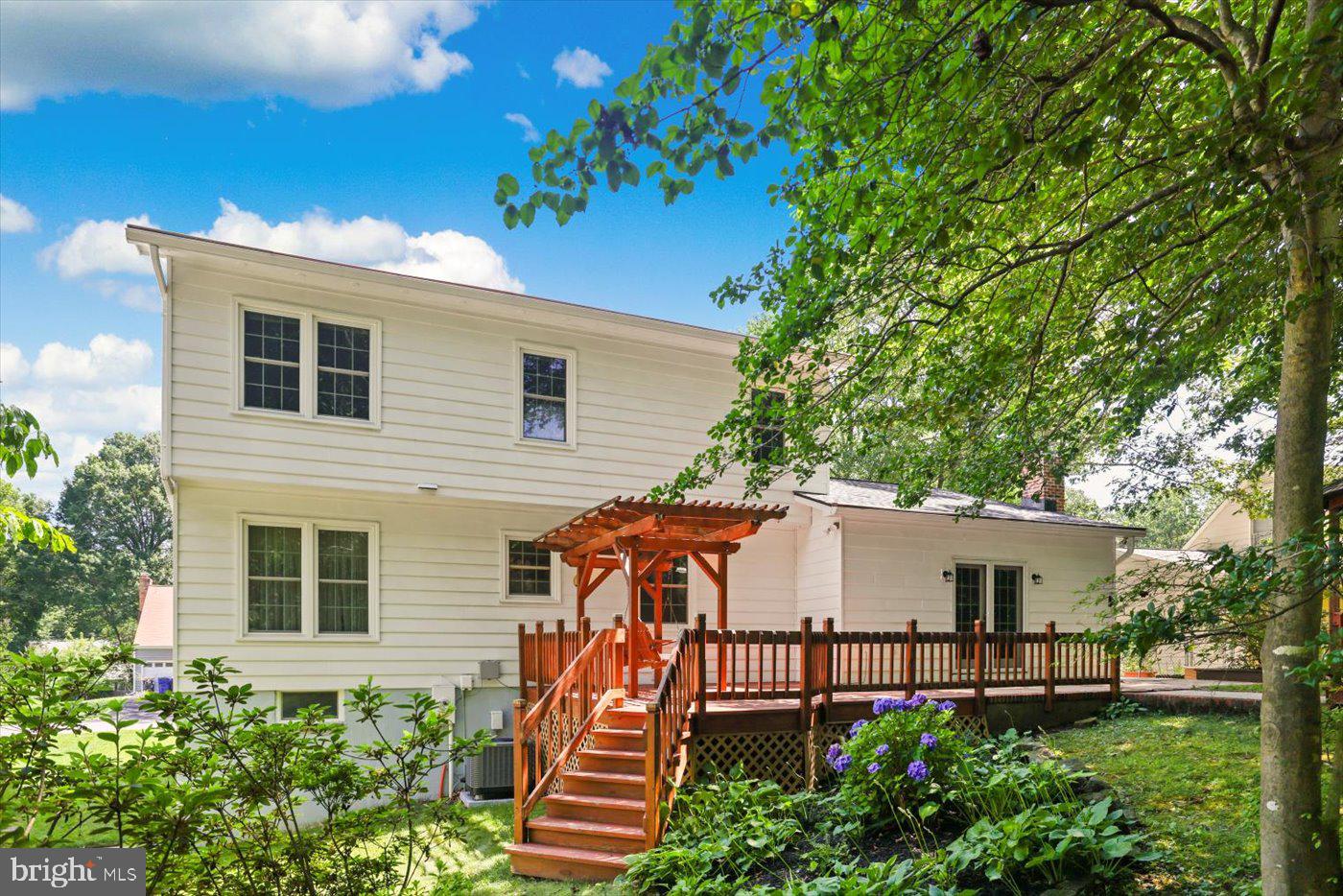 106 SCARSDALE DR, STAFFORD, Virginia 22554, 6 Bedrooms Bedrooms, ,3 BathroomsBathrooms,Residential,For sale,106 SCARSDALE DR,VAST2040124 MLS # VAST2040124
