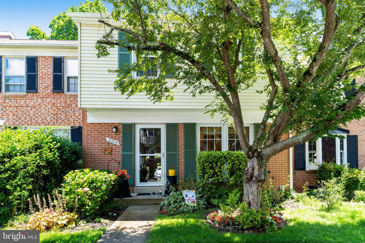 8330 UXBRIDGE COURT, SPRINGFIELD, Virginia 22151, 4 Bedrooms Bedrooms, ,3 BathroomsBathrooms,Residential,For sale,8330 UXBRIDGE COURT,VAFX2249958 MLS # VAFX2249958