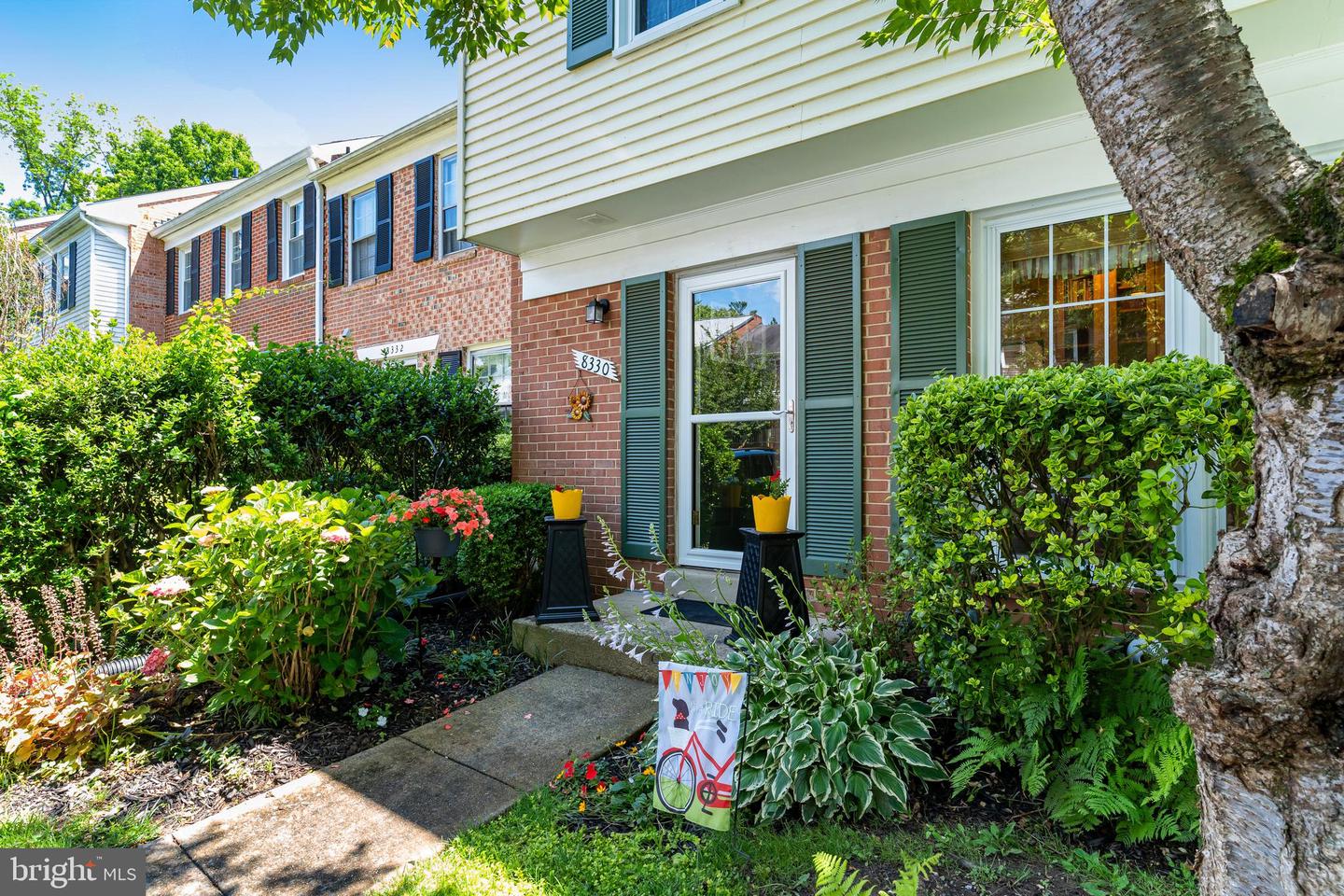 8330 UXBRIDGE COURT, SPRINGFIELD, Virginia 22151, 4 Bedrooms Bedrooms, ,3 BathroomsBathrooms,Residential,For sale,8330 UXBRIDGE COURT,VAFX2249958 MLS # VAFX2249958