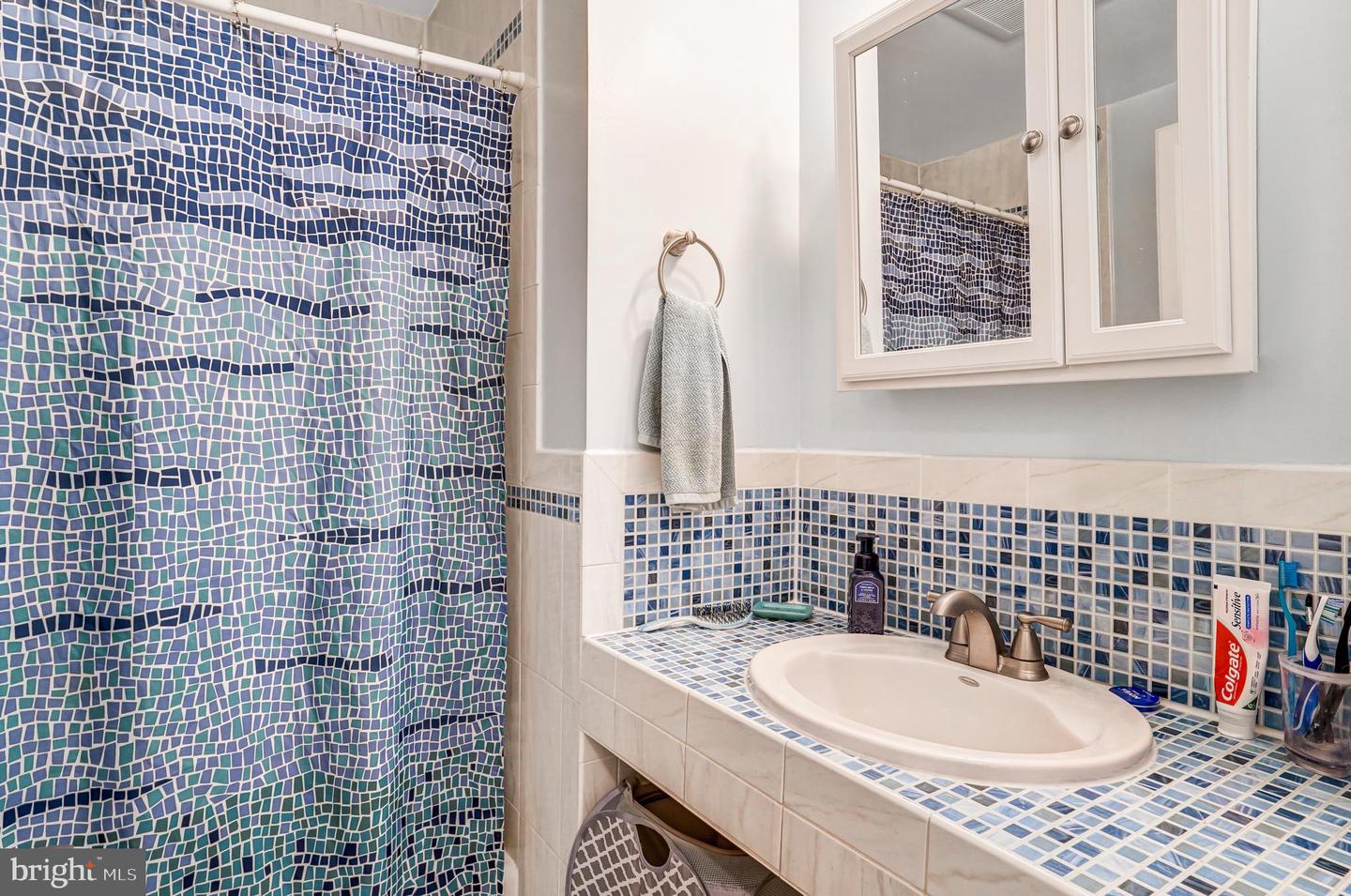 8330 UXBRIDGE COURT, SPRINGFIELD, Virginia 22151, 4 Bedrooms Bedrooms, ,3 BathroomsBathrooms,Residential,For sale,8330 UXBRIDGE COURT,VAFX2249958 MLS # VAFX2249958