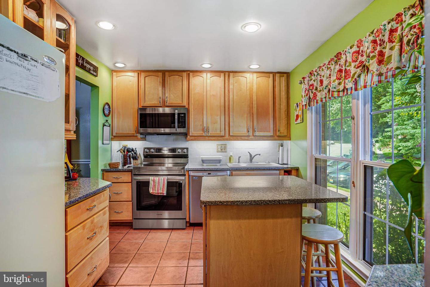 8330 UXBRIDGE COURT, SPRINGFIELD, Virginia 22151, 4 Bedrooms Bedrooms, ,3 BathroomsBathrooms,Residential,For sale,8330 UXBRIDGE COURT,VAFX2249958 MLS # VAFX2249958