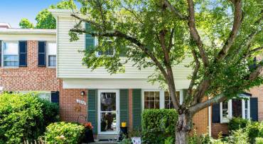 8330 UXBRIDGE COURT, SPRINGFIELD, Virginia 22151, 4 Bedrooms Bedrooms, ,3 BathroomsBathrooms,Residential,For sale,8330 UXBRIDGE COURT,VAFX2249958 MLS # VAFX2249958