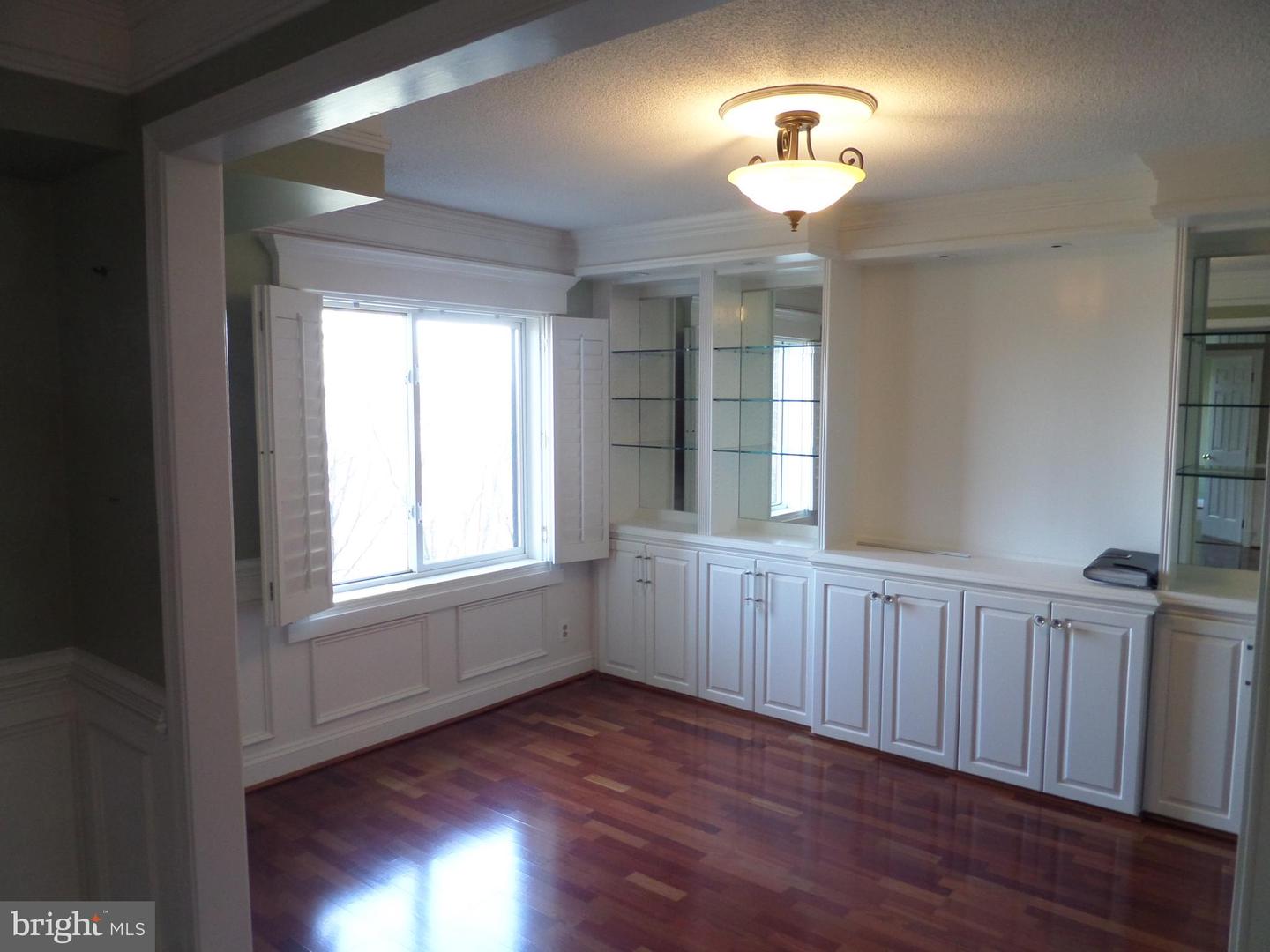 8380 GREENSBORO DR #210, MCLEAN, Virginia 22102, 2 Bedrooms Bedrooms, ,2 BathroomsBathrooms,Residential,For sale,8380 GREENSBORO DR #210,VAFX2249974 MLS # VAFX2249974