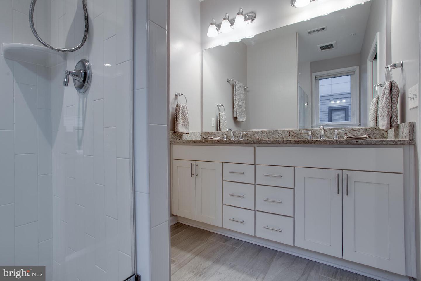 447 NOTTOWAY WALK, ALEXANDRIA, Virginia 22304, 4 Bedrooms Bedrooms, ,3 BathroomsBathrooms,Residential,For sale,447 NOTTOWAY WALK,VAAX2046854 MLS # VAAX2046854