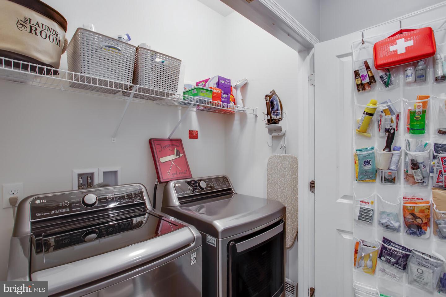 447 NOTTOWAY WALK, ALEXANDRIA, Virginia 22304, 4 Bedrooms Bedrooms, ,3 BathroomsBathrooms,Residential,For sale,447 NOTTOWAY WALK,VAAX2046854 MLS # VAAX2046854