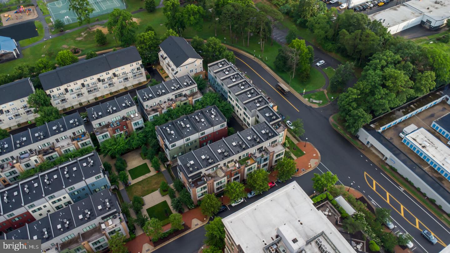 447 NOTTOWAY WALK, ALEXANDRIA, Virginia 22304, 4 Bedrooms Bedrooms, ,3 BathroomsBathrooms,Residential,For sale,447 NOTTOWAY WALK,VAAX2046854 MLS # VAAX2046854