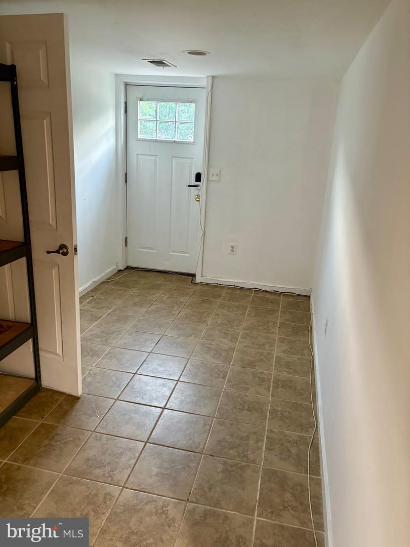 9912 S GRANT AVE, MANASSAS, Virginia 20110, 5 Bedrooms Bedrooms, ,3 BathroomsBathrooms,Residential,For sale,9912 S GRANT AVE,VAMN2008566 MLS # VAMN2008566