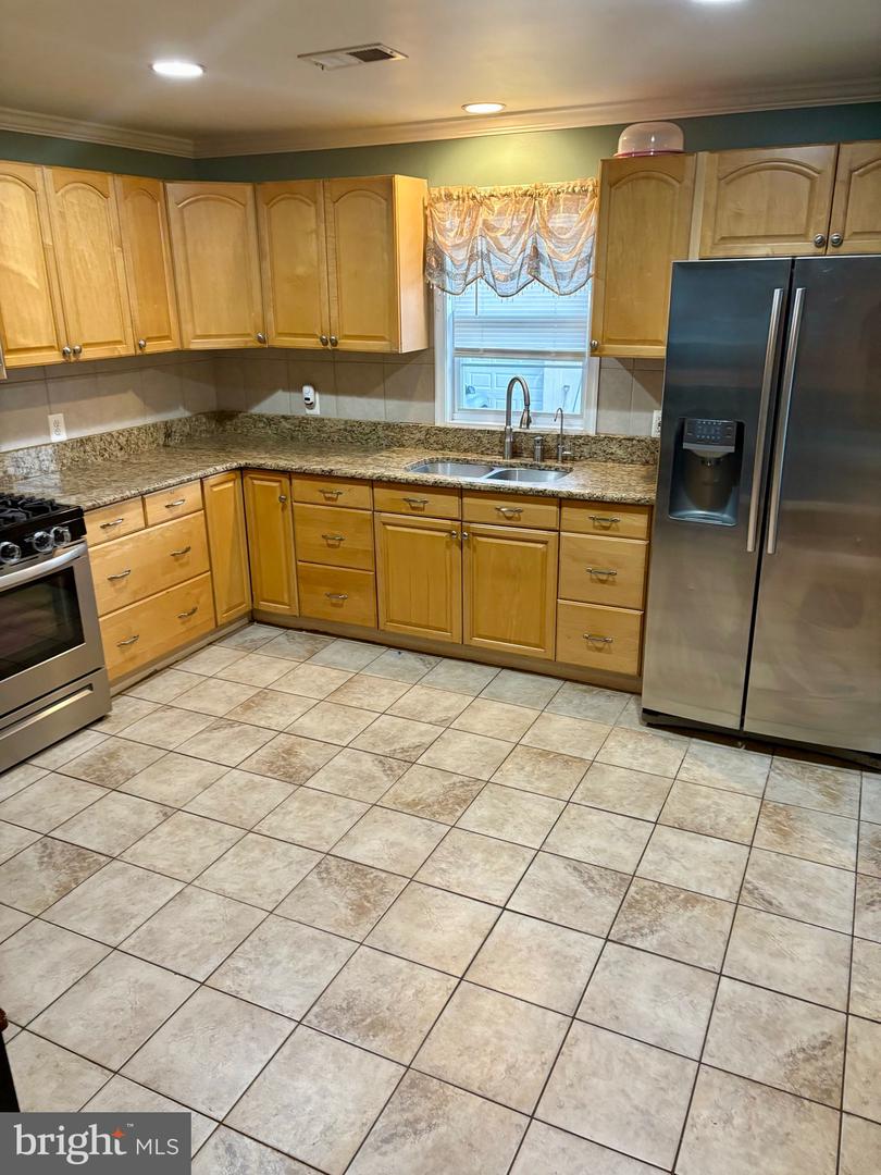 9912 S GRANT AVE, MANASSAS, Virginia 20110, 5 Bedrooms Bedrooms, ,3 BathroomsBathrooms,Residential,For sale,9912 S GRANT AVE,VAMN2008566 MLS # VAMN2008566